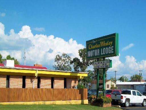 Charles Wesley Motor Lodge Downtown Broken Bow- Hochatown Exterior foto